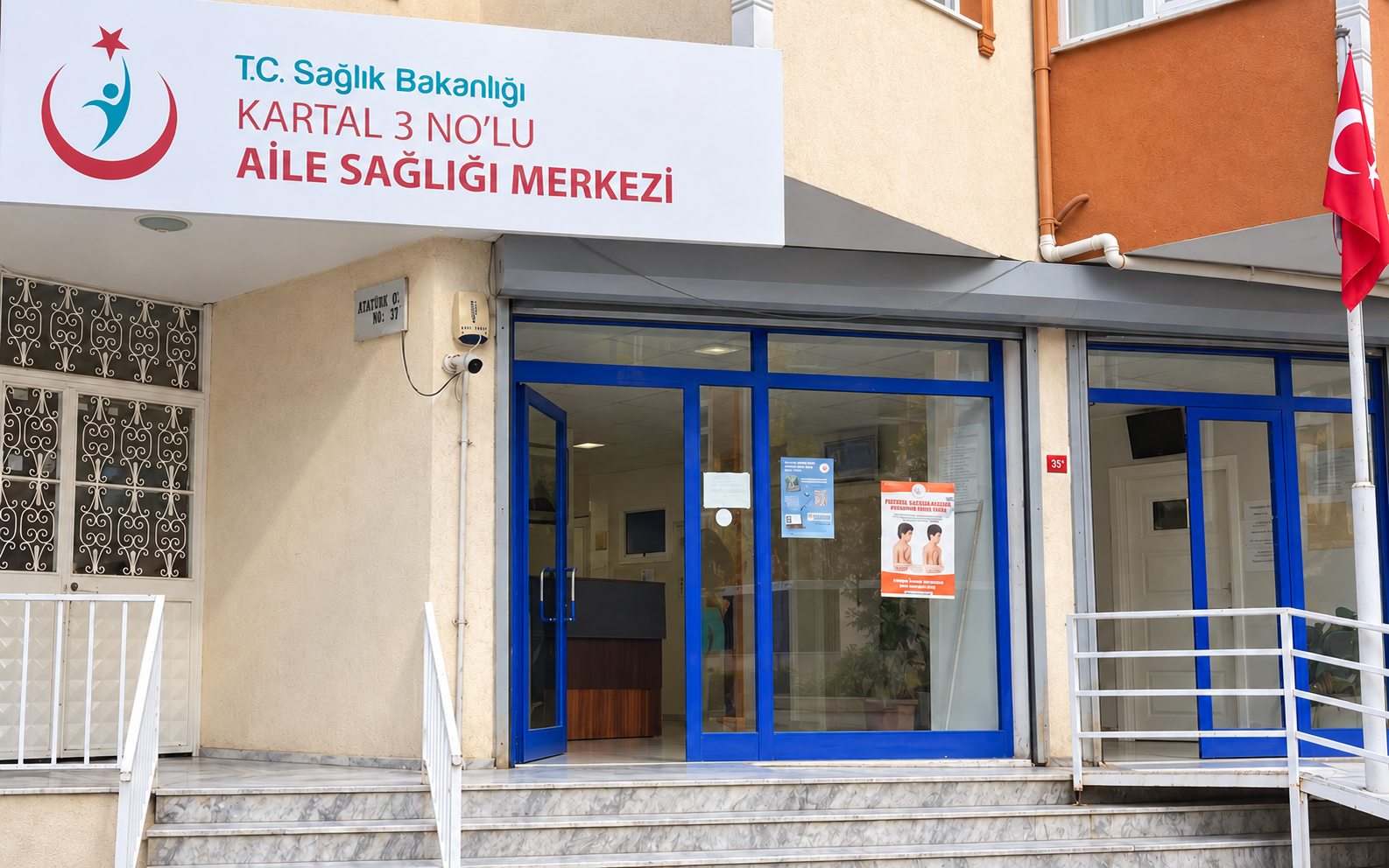 Kartal 3 No'lu Aile Sağlığı Merkezi giriş görünümü